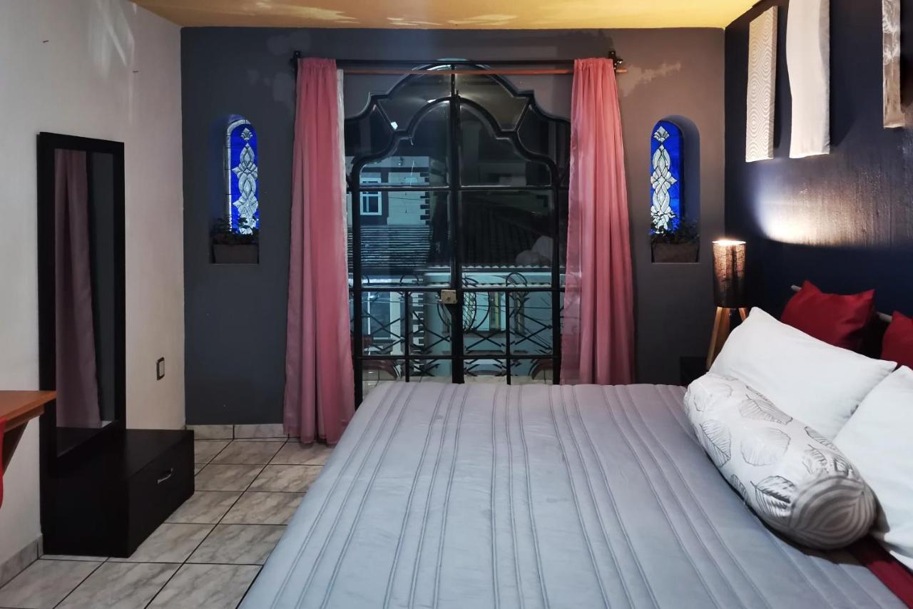 Hotel Boutique Charlotte Arandas Exteriör bild
